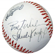 כדור בייסבול חתום על ידי סנדי קופקס- מוזיאון אנו